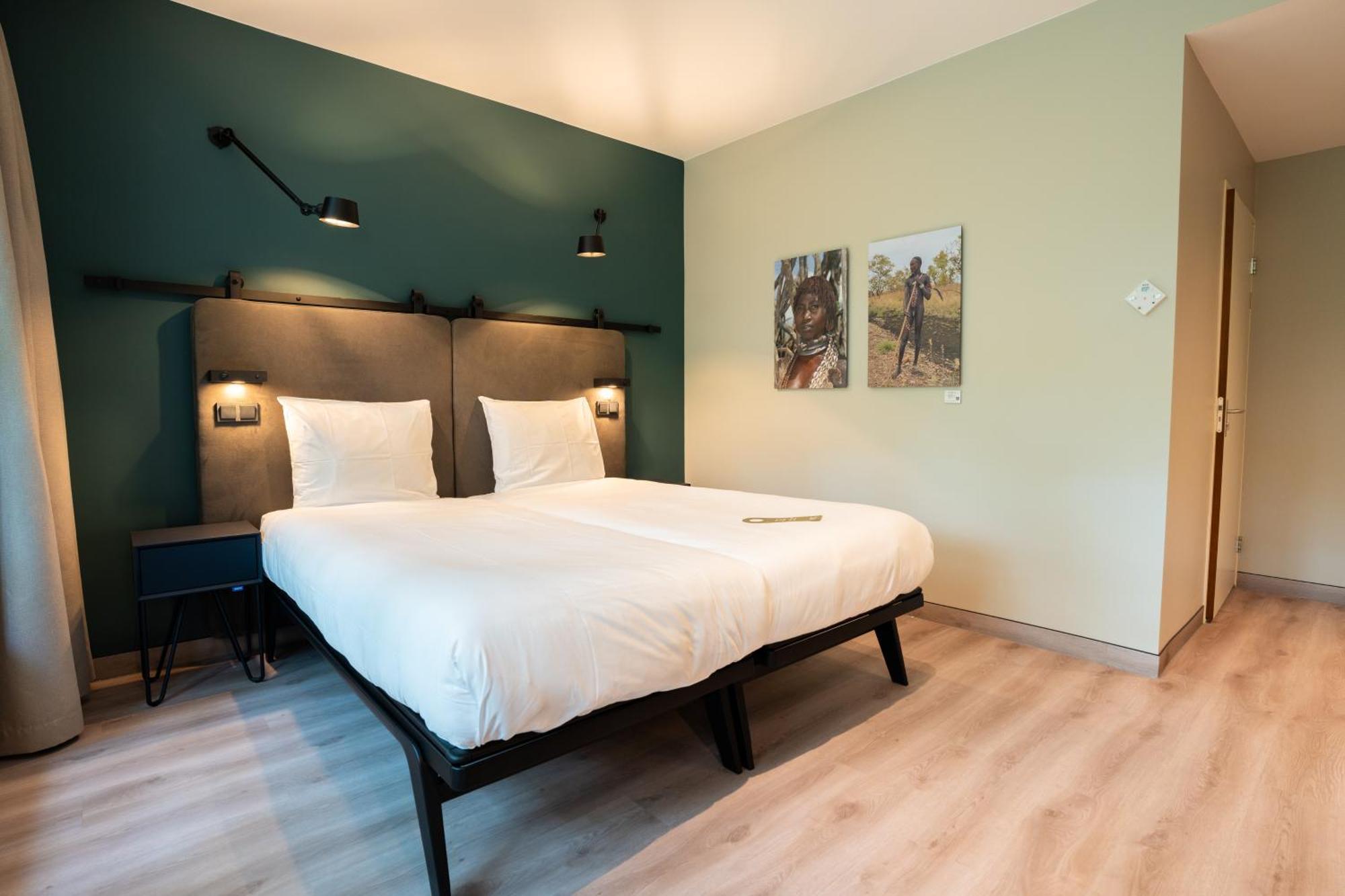 Hotel Kontakt Der Kontinenten 수스터베르흐 외부 사진