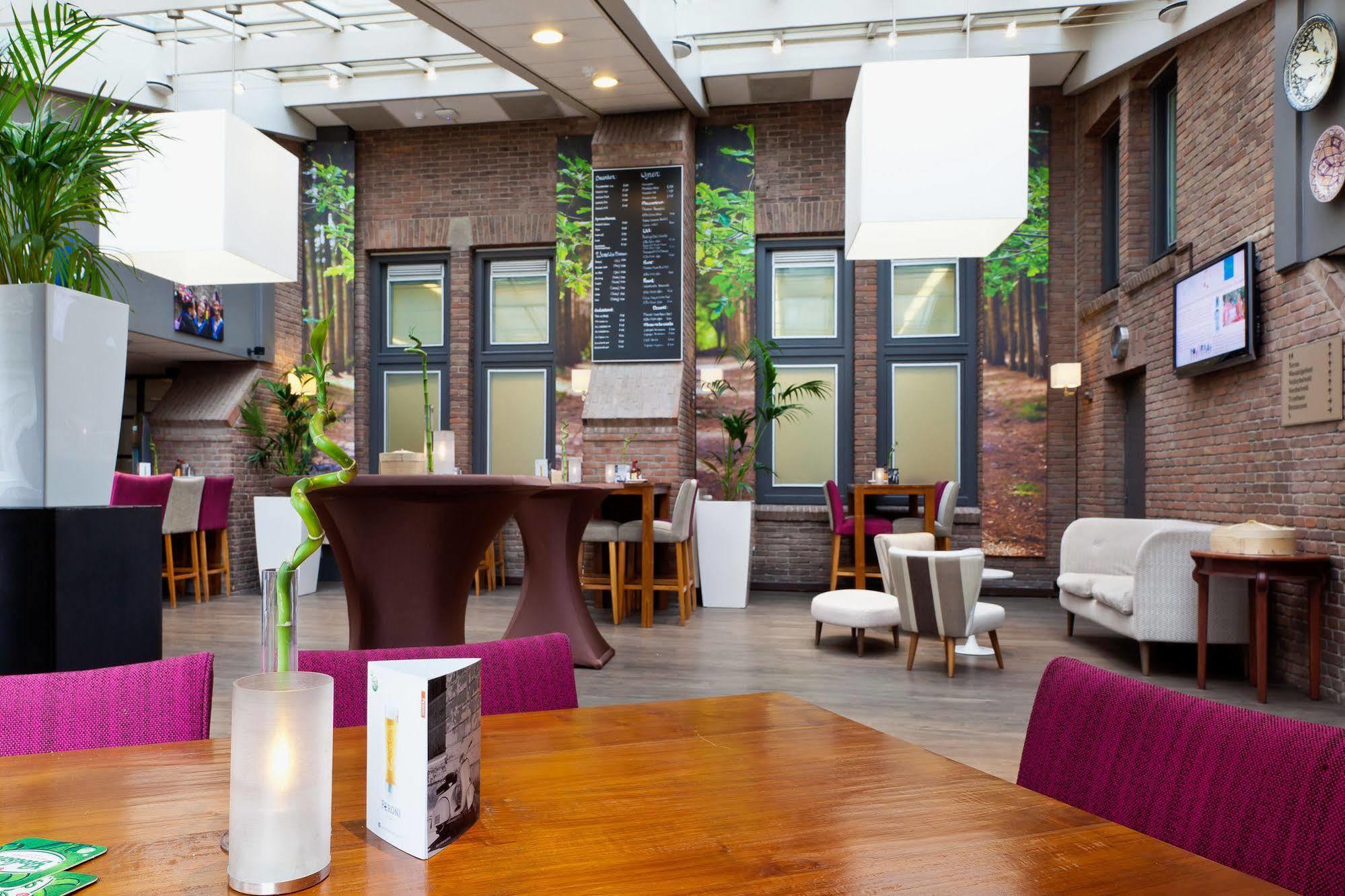 Hotel Kontakt Der Kontinenten 수스터베르흐 외부 사진