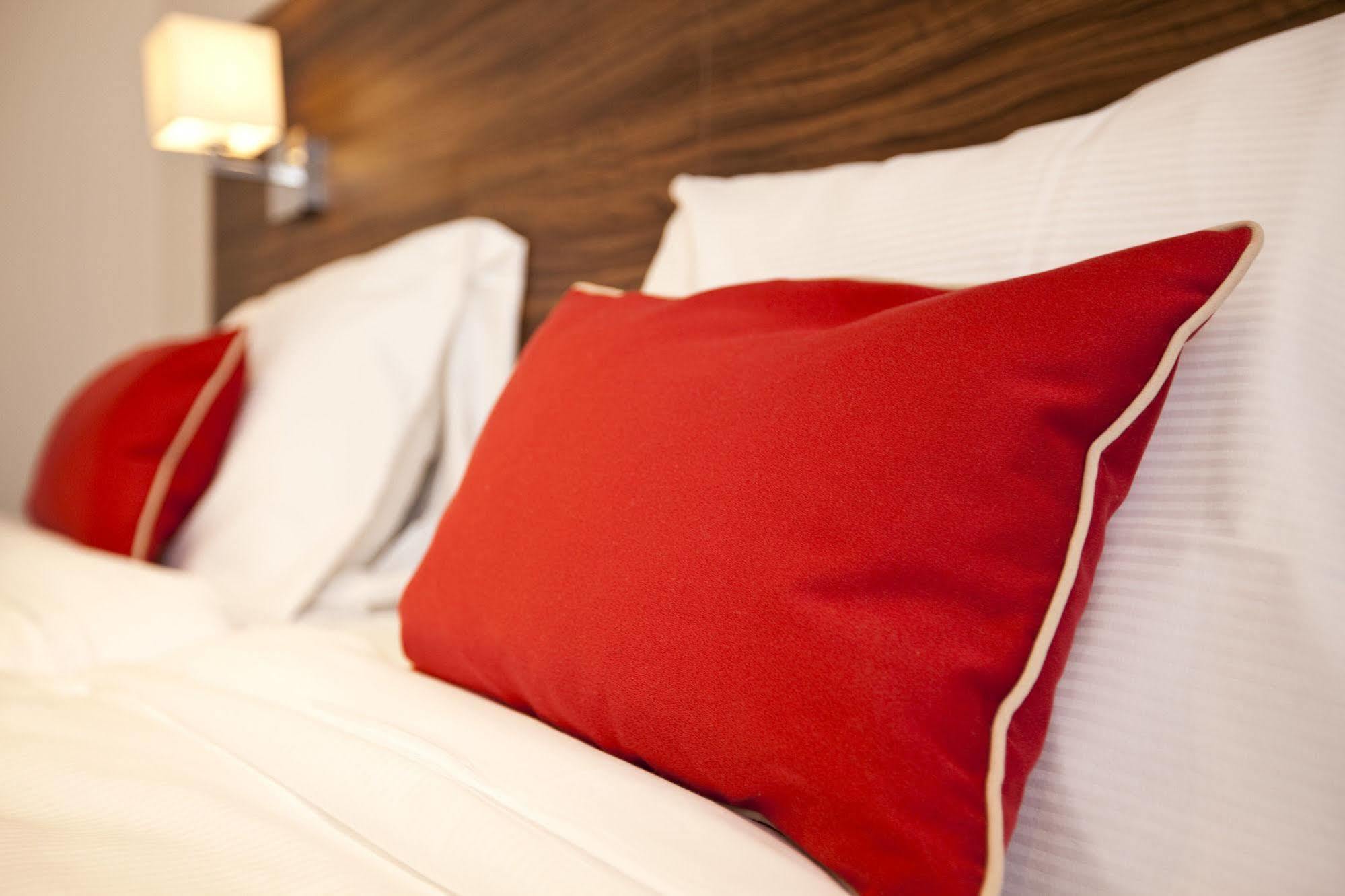 Hotel Kontakt Der Kontinenten 수스터베르흐 외부 사진